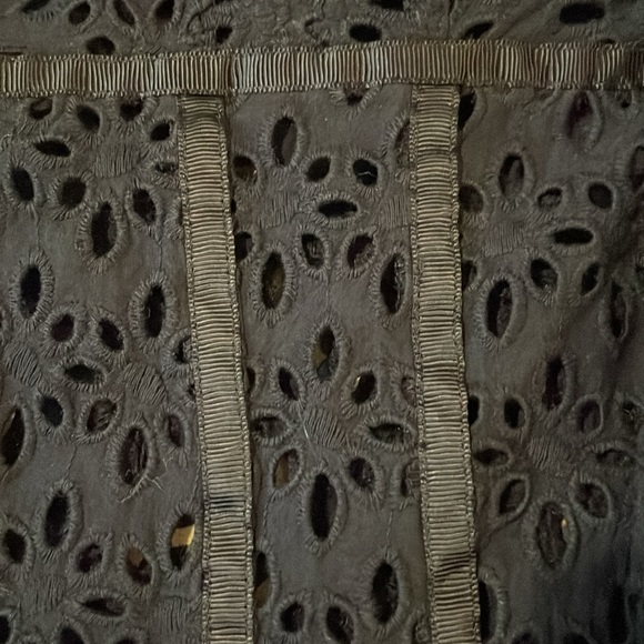 Caché Vintage Black Eyelet Form Fitting Top - Picture 12 of 12